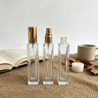 Vente en gros de flacons de parfum en verre transparent carrés à fond épais de 10 ml et 15 ml, flacons de parfum vides rechargeables avec atomiseur