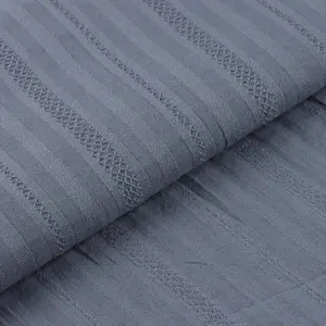 Commercio all'ingrosso di vendita calda 100% tessuto di cotone 108Gsm tessuto Jacquard tessuto Jacquard per i vestiti delle donne