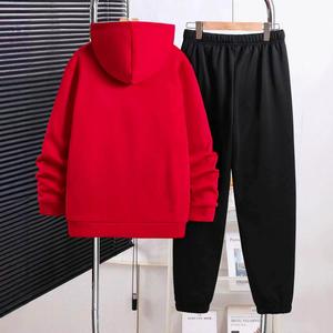 Set Trendy per Bambini 2 Pezzi: Felpa Rossa con Scritta Brooklyn e Pantaloni Jogger Neri con Elastico in Vita, Outfit Casual Quotidiano, Spedizione Rapida - Product Image 2