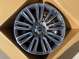Moyeux de roue de voiture en différentes couleurs, y compris gris, blanc et noir, adaptés aux moyeux de roue de véhicules de luxe - Product Image 4