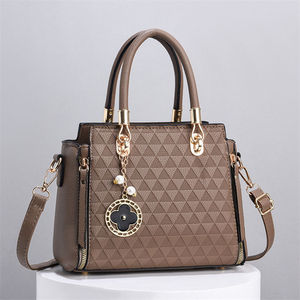 Sacs à main en cuir PU vert clair de luxe, style classique et tendance, nouvelle collection 2026 pour femmes - Product Image 6