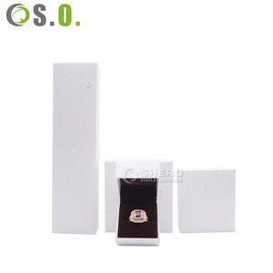 Boîte à bijoux en cuir PU blanc avec logo personnalisé, double ouverture, pour bagues, pendentifs, bracelets, colliers - Product Image 2