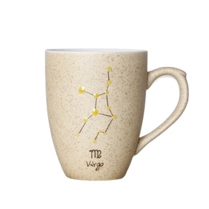 Tazas Creativas Novedosas de Cerámica Sostenible con Asa Moderna en Forma de Pistola, Tamaño y Forma Personalizables, Tazas para Leche para Fiestas - Product Image 5