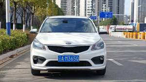 Nuova Offerta: Auto Usata Berlina K2 Turbo 1.4L con Cambio Manuale, Volante a Sinistra e Sedili in Pelle, Anni 2014-2017 - Product Image 2