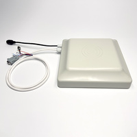 Lecteur RFID UHF intégré longue portée de 6 m, antenne circulaire 8 dBi, WG26/34, relais RS232 RS485, TCP/IP pour la gestion des déchets