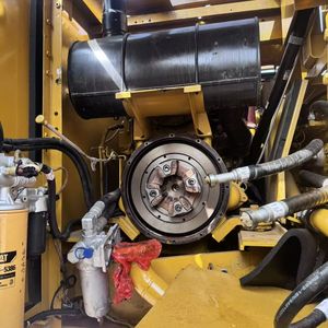 Excavatrice sur chenilles d'occasion de 23 tonnes, modèle 2022, moteur 118 kW, prix bas, hydraulique d'origine, à vendre - Product Image 5