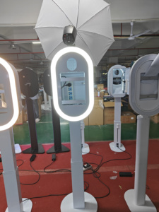 Cabina de <span class=keywords><strong>Fotos</strong></span> para iPad con Carcasa de Espejo Ovalada, Divertida Máquina de Selfies para Bodas y Fiestas, Accesorios para Eventos - Product Image 2