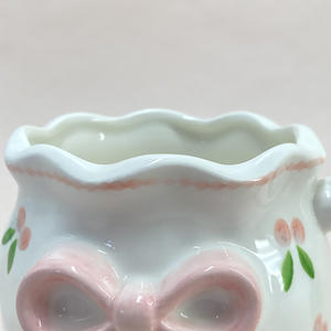 Mug à café en céramique rose créatif avec nœud froncé pour le thé de l'après-midi, capacité 380 ml, réutilisable et durable - Product Image 4