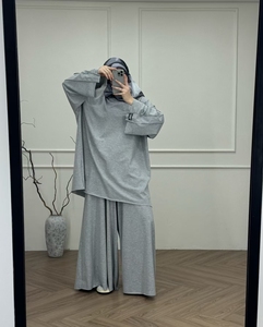 Set da Donna Musulmano Wilson in Jersey di Cotone Abito Modesto Taglie Forti Grigio Abaya Maxi Dress con Top Abbinato - Product Image 1