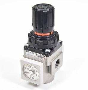 Régulateur d'air SMC AR20-01BG-A avec ports de 1/8 et 1/4, garantie de 12 mois, différentes réglages de plage de mesure - Product Image 2