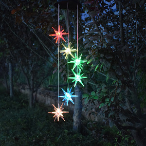 Oem Dll383 Campanella a Vento Solare con Pannello Solare, Lampada LED, Ornamenti da Giardino Sospesi, Luci a Campana a Vento a Forma di Riccio Marino per Esterni - Product Image 1