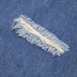 Shorts Bermuda en jean bleu taille haute pour homme avec poches, style décontracté en toile de coton délavée, fermeture boutonnée - Product Image 4