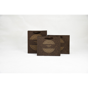 Nuevo diseño, bolsas de papel Kraft recicladas ecológicas, mango de cinta en relieve, tamaño personalizado para uso de promoción de exposición de supermercado - Product Image 3