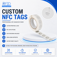 Etiqueta NFC Adhesiva Resistente NTAG215 13.56MHz Mini para Aplicaciones de Smartphone, Uso en Campañas de Compartir Perfiles en Redes Sociales