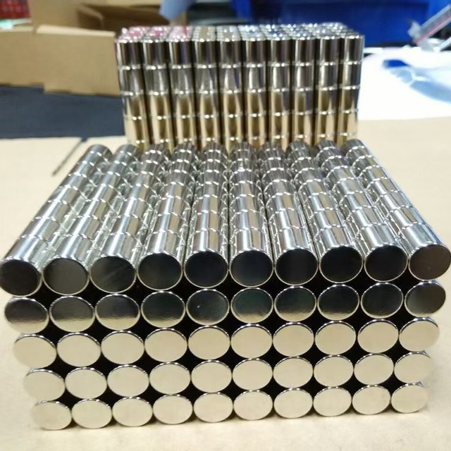 Small Size Super Strong Neodymium Disc Magnet Rare Earth Permanent NdFeB Countersunk Magnet High Pull Force  for Daily Use
