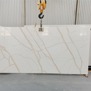 Îlots de comptoir contemporains en dalles de quartz blanc Calacatta avec veines dorées 5017 Calacatta Gold, îlot de cuisine artificiel - Product Image 6