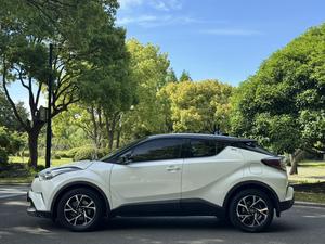 รถยนต์มือสอง <span class=keywords><strong>Toyota</strong></span> <span class=keywords><strong>C</strong></span>-<span class=keywords><strong>HR</strong></span> 2.0L Cool-Edition รุ่นปี 2018 รุ่นท็อป มาตรฐานระดับแห่งชาติ V ราคาโรงงาน - Product Image 6