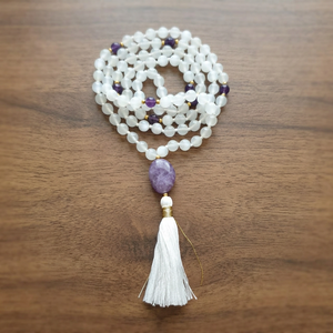 Collier Mala 108 perles en Pierre de Lune et Améthyste, noué à la main, perles de prière tibétaines, Yoga, Méditation, Spirituel, Vente en gros Inde - Product Image 1