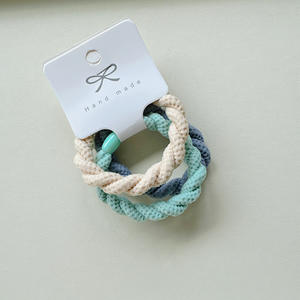 ชุดยางรัดผมสีพื้น 3 ชิ้น ยืดหยุ่นสูง ทนทาน สำหรับผู้หญิงและเด็กผู้หญิง เนื้อนุ่ม ไม่ลื่น ใช้ได้ทุกวัน - Product Image 2