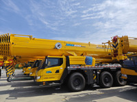 Grue tout-terrain de 200 tonnes XCA200 pour les levages lourds d'infrastructure de grande envergure