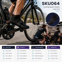 Chaussettes de cyclisme B2B à coupe basse pour kits de course et programmes d'entraînement avec options de tailles graduées