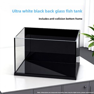 אקווריום זכוכית מלבני שקוף במיוחד בצבע שחור עם גב מוזהב, לגידול דגי זהב, דגי בטא וצמחייה, מתאים לשולחן עבודה בבית. - Product Image 6