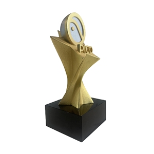 Nuovo arrivo personalizzato sfera d'oro Design europeo trofeo in resina artigianato personalizzato stella trofeo Souvenir decorazione della tavola - Product Image 4
