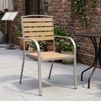 Chaises en métal nordiques modernes, confortables, imperméables, empilables, à bas prix, pour les jardins, les parcs, les villas, les entrepôts