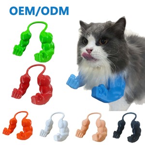 Accesorio Divertido para Fotografía de Perros Gigantes Verdes, Brazo de <span class=keywords><strong>Hulk</strong></span> con Puño de Gato, Impreso en 3D, Plástico Ecológico, Único, para Colgar en el Cuello - Product Image 1