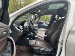 59/5000 Auto usado: <span class=keywords><strong>BMW</strong></span> <span class=keywords><strong>X1</strong></span> 2018 sDrive 18Li i Premium SUV compacto. El más vendido a bajo <span class=keywords><strong>precio</strong></span>. Venta con descuento del <span class=keywords><strong>BMW</strong></span> <span class=keywords><strong>X1</strong></span>. - Product Image 5