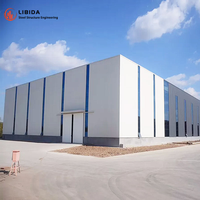 Entrepôt métallique préfabriqué de style industriel, structure en acier préfabriquée, atelier, bâtiment métallique préfabriqué