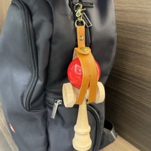 Yy pu עור <span class=keywords><strong>kendama</strong></span> קומפקטי חגורת <span class=keywords><strong>kendama</strong></span> holster <span class=keywords><strong>kendama</strong></span> תיק נושאת אביזרים עבור צעצוע יפני מסורתי - Product Image 5