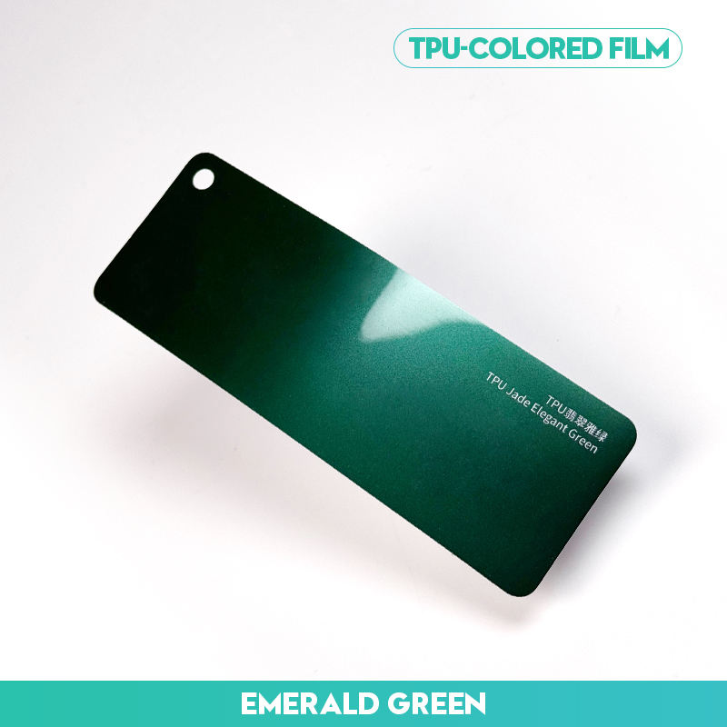 สีเขียวมรกต