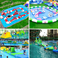 Jeu d'obstacles aquatiques gonflables, défi flottant pour les familles, zones de loisirs aquatiques en bord de mer