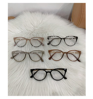 TR Anti Blue Light Gafas ópticas Marco de mariposa de moda Diseño de ojo de gato en marcos de oro rojo transparente Legible Elegante