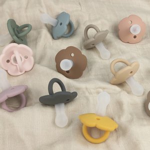 Sucette de sommeil ultra-douce Pure-Joy pour nouveau-nés, sans BPA, type petit arc, prévient les <span class=keywords><strong>gaz</strong></span> chez les bébés, indispensable pour apaiser - Product Image 1