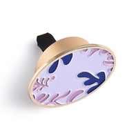 Diffuseur de voiture de couleur violet clair en émail doux de conception ovale de corail élégant