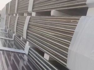 Paneles de Pared de Madera Maciza Impermeables con Diseño Europeo, Anti-Decoloración, Bajo Mantenimiento, Carbón de Bambú para Escuelas, Venta al Por Mayor de Fábrica - Product Image 2