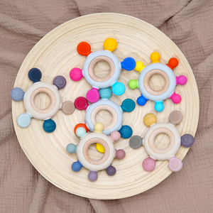Juguetes Sensoriales Educativos de Alta Tecnología Personalizables, Anillo de Madera Irrompible y Mordedores de Silicona, Estilo de Juguete Suave - Product Image 3