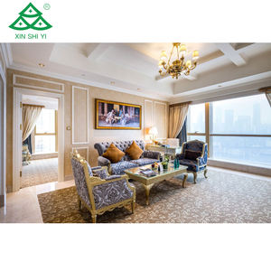 Juego <span class=keywords><strong>de</strong></span> muebles <span class=keywords><strong>de</strong></span> dormitorio <span class=keywords><strong>de</strong></span> <span class=keywords><strong>Hotel</strong></span> clásico <span class=keywords><strong>Sheraton</strong></span>, muebles con marco <span class=keywords><strong>de</strong></span> madera maciza personalizables, tiras decorativas doradas, muebles <span class=keywords><strong>de</strong></span> <span class=keywords><strong>Hotel</strong></span> - Product Image 4