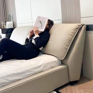 Cama Tapizada con Respaldo Suave, Tamaño King, Color Crema, Estilo Moderno y Minimalista para Recámara Principal - Product Image 2