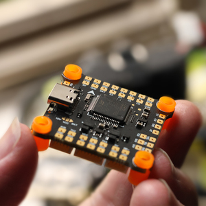 Hakrc F7230 V2 ชุดควบคุมการบินขนาดเล็กแบบโลหะ สำหรับใช้กับโดรน FPV และ RC - Product Image 4