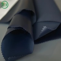 Rouleau de bâche fluorescente dimensionnelle en sergé ripstop noir 100 % polyester, écologique, ignifuge et imperméable pour bagages de voiture
