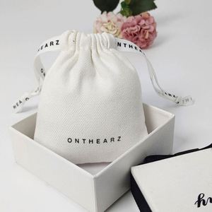 Bolsas de Muselina de Algodón Blancas Personalizadas al por Mayor con Logotipo y Tamaño a Medida, Bolsas Reutilizables para Regalos y Joyería con Cordones Impresos - Product Image 2