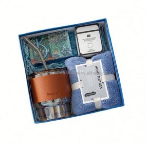 Regalo de Boda, Cumpleaños o Recuerdo Personalizable: Mini Paraguas UV50+, Ventilador Recargable, Toalla, Jabón, Vela, Termo - Product Image 1