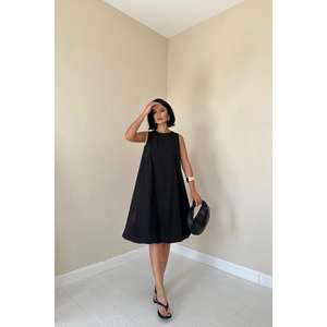 เดรสทรงเอไลน์สีดำ คอโอ ทรงหลวม เอวผูก ผ้าทอ ระบายอากาศได้ดี ชุดลำลองใส่ได้ทุกวัน - Product Image 4