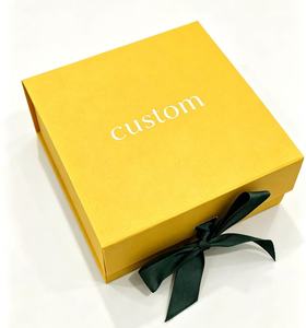 Caja de Regalo Rígida Amarilla de Forma Rectangular con Cinta Negra, Forro de Cartón de Alta Gama, Material de Cartón Marfil - Product Image 3