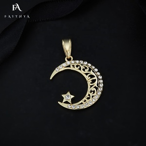 FP1077-Colgante chapado en oro de 18k para parejas, Estrella y luna de moda con aleación de metal hueca, calidad - Product Image 3