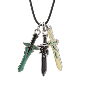 Pendentif Collier Tendance en Alliage Lame <span class=keywords><strong>de</strong></span> Sabre Anime Kirito Alice Interprète <span class=keywords><strong>Domaine</strong></span> Divin Sabre Fin Noir et Blanc - Product Image 4