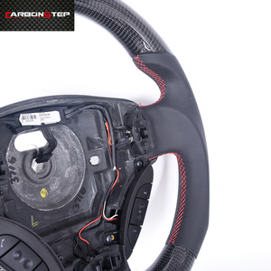 Volante de Fibra de Carbono para Aston - Product Image 3